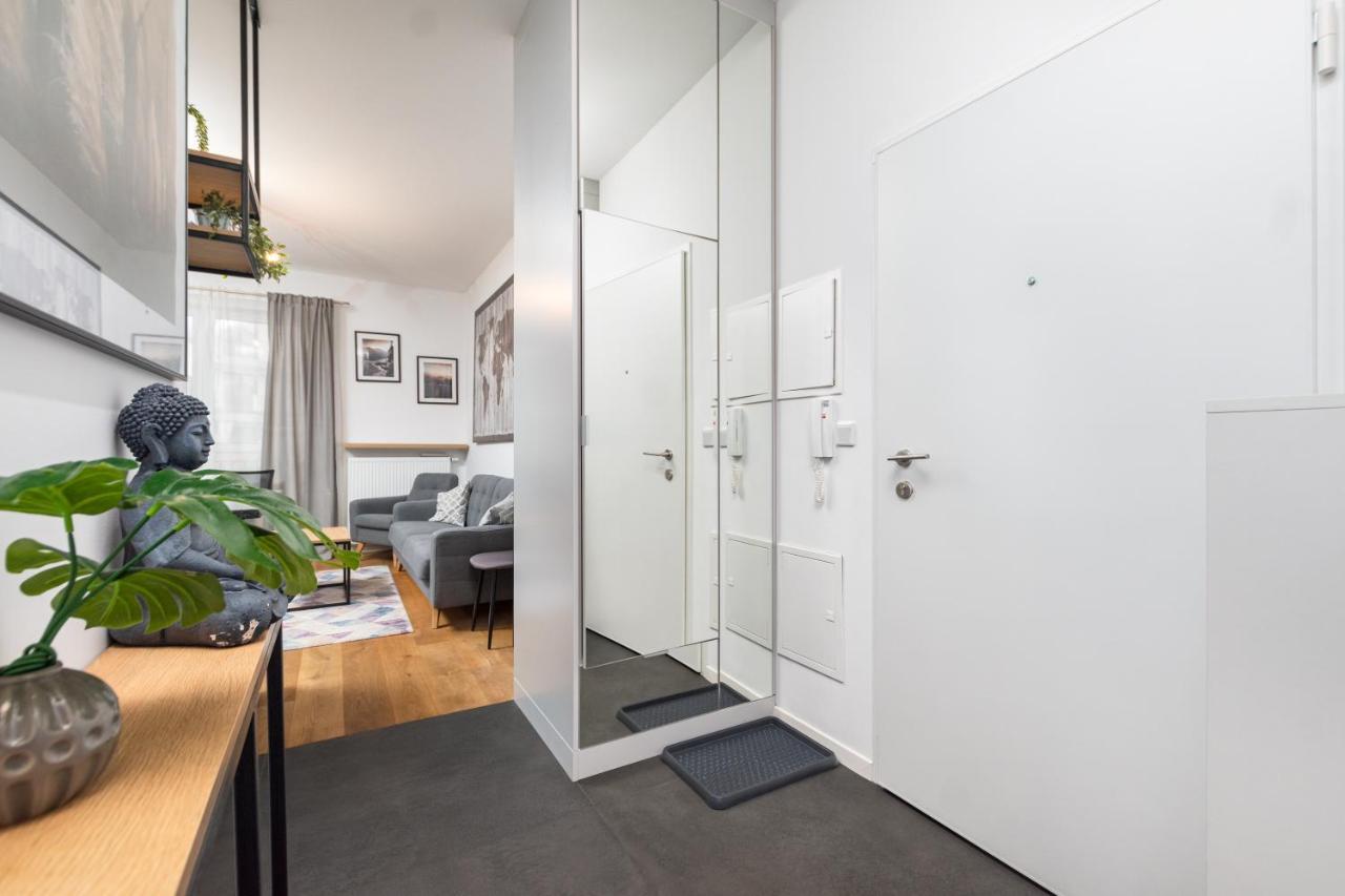 Jurajska 4 By Homeprime Warsaw Ngoại thất bức ảnh
